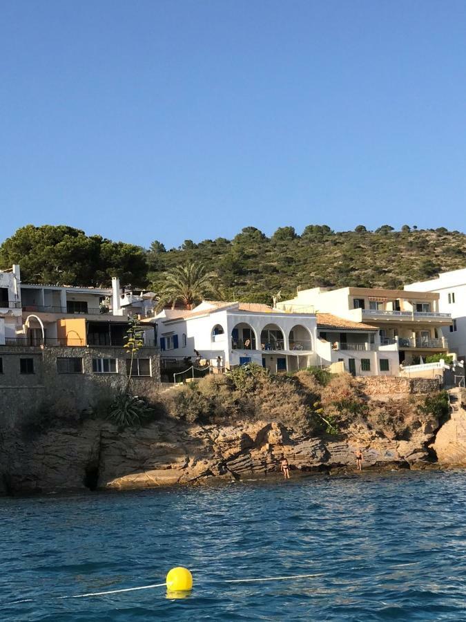 Hebergement Front De Mer Lägenhet Sant Elm Exteriör bild